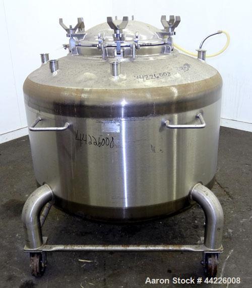 Used DCI Pressure Tank, 158.5 Gallon (600 Liter), 316 Stainless Steel, Vertical. 41-3/4" Diameter x 21" straight side, dished top and bottom. Internal rated 25 psi & Full Vacuum at 256 degrees F. Ope...