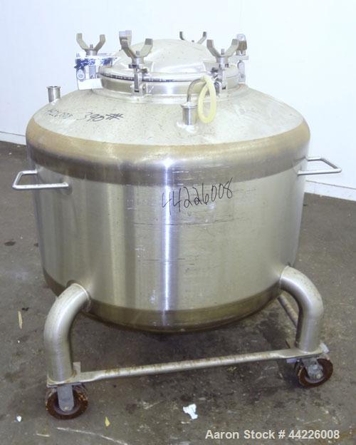 Used DCI Pressure Tank, 158.5 Gallon (600 Liter), 316 Stainless Steel, Vertical. 41-3/4" Diameter x 21" straight side, dished top and bottom. Internal rated 25 psi & Full Vacuum at 256 degrees F. Ope...