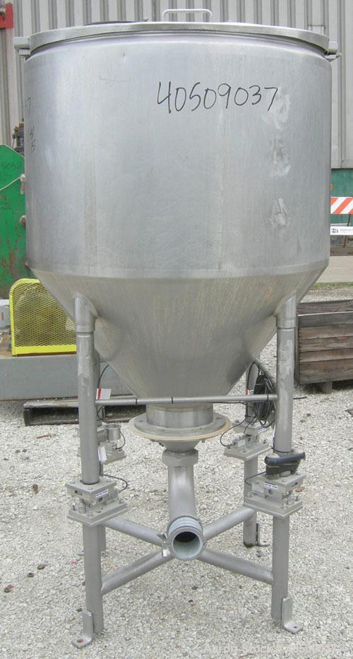 Used Dairy Craft tank, 175 gallon, 304 stainless steel, vertical. 42" diameter x 28" straight side x 28" coned bottom, flat top with (2) 1/3 covers. Hinged stainless steel agitator bridge. Bottom sup...