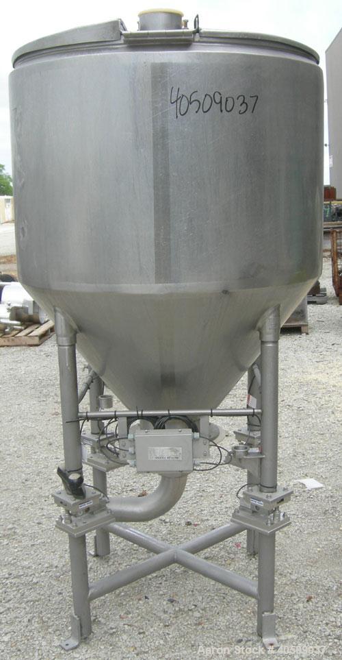 Used Dairy Craft tank, 175 gallon, 304 stainless steel, vertical. 42" diameter x 28" straight side x 28" coned bottom, flat top with (2) 1/3 covers. Hinged stainless steel agitator bridge. Bottom sup...