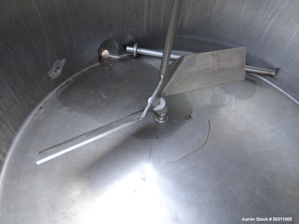Used Damrow Brothers Pasteurizer Tank, Model 400-GA, Approximately 400 Gallon.