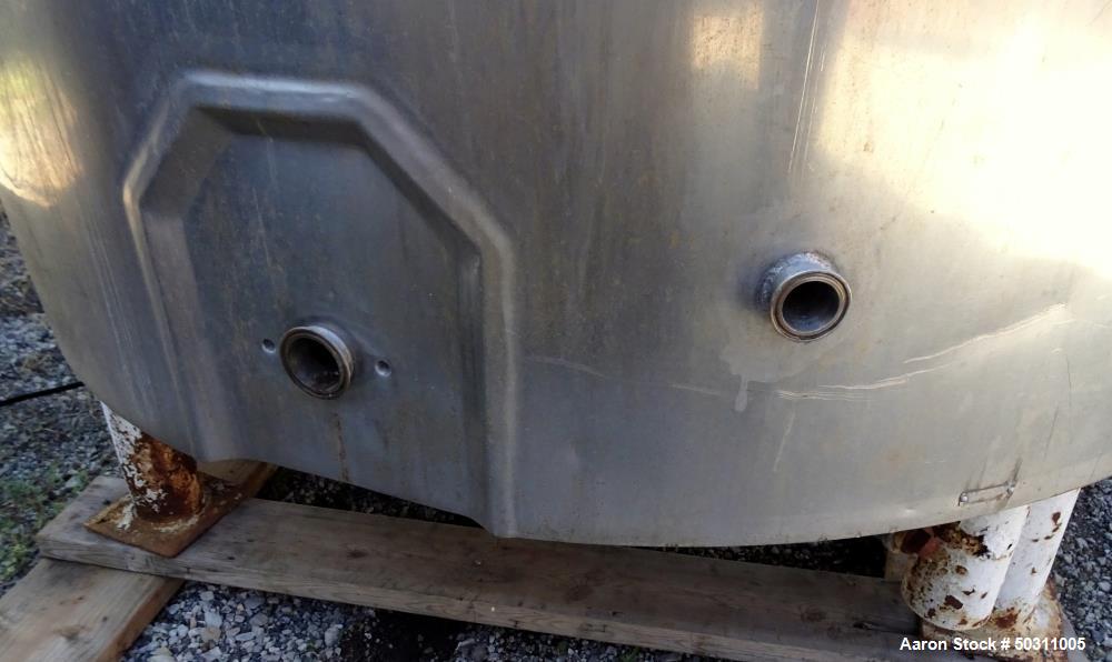 Used Damrow Brothers Pasteurizer Tank, Model 400-GA, Approximately 400 Gallon.