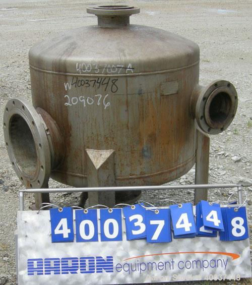 Used Designers Fabricators Tank, 100 Gallon, 304 Stainless Steel, Vertical. 36" diameter x 24" straight side, dished top and bottom. Openings: top 6"; side 12", 6"; 6" center bottom outlet. Mounted o...