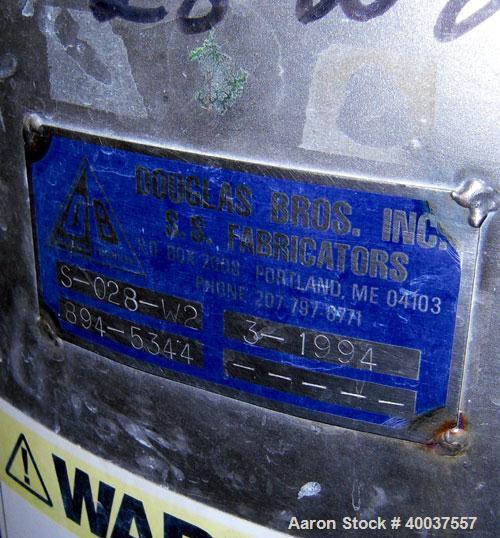 Used Douglas Brothers Tank, 40 gallon, stainless steel, vertical. 24'' diameter x 18'' straight side. Open top with a 1/2 hinged cover, dished bottom. Clamp on Lightnin air operated agitator, model N...