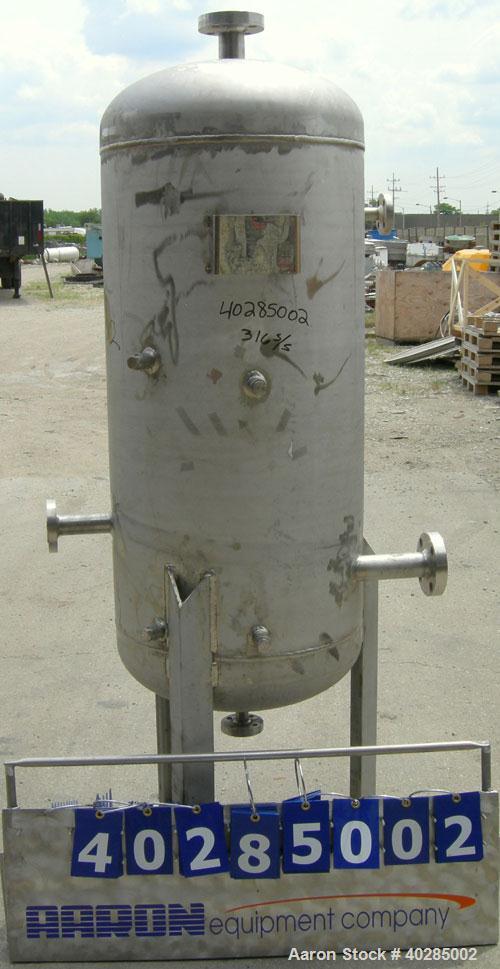 Used Doyle and Roth pressure tank, 100 gallon, 316L stainless steel, vertical.  24" diameter x 48" straight side.  Dish top and bottom.  Internal rated FV/150 psi @ 225 degrees F.  1 1/2" center bott...