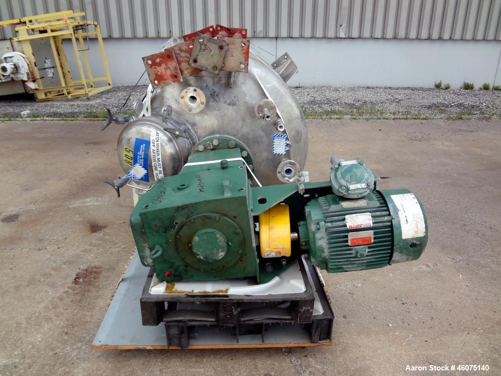 Used Eastern Manufacturing Pressure Tank, 275 Gallon, 316L Stainless Steel, Vertical. Approximate 48" diameter x 32" straight side, dished top & bottom. Internal rated 80 psi/Full Vacuum at -20 to 20...