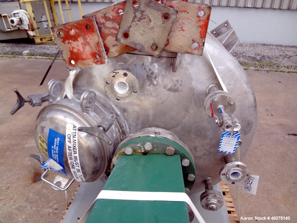 Used Eastern Manufacturing Pressure Tank, 275 Gallon, 316L Stainless Steel, Vertical. Approximate 48" diameter x 32" straight side, dished top & bottom. Internal rated 80 psi/Full Vacuum at -20 to 20...
