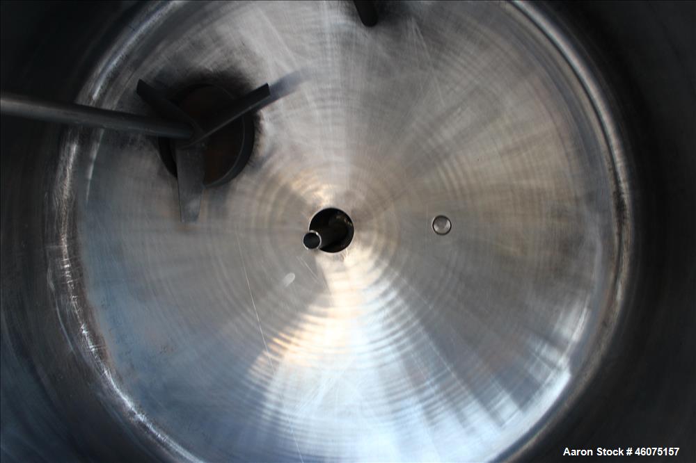 Used Eastern Manufacturing Pressure Tank, 150 Gallon, 316L Stainless Steel, Vertical. Approximate 40" diameter x 24" straight side, dished top & bottom. Internal rated 80 psi/Full Vacuum at -20 to 20...