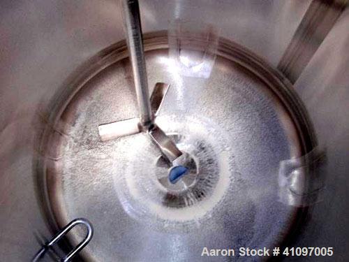 Used Feldmeier Pressure Tank, 40 gallon, 316L Stainless Steel, Vertical. 21 3/4" diameter x 24" straight side, removable dish top, dish bottom. Internal rated 30 psi and full vacuum at 350 deg F. Off...