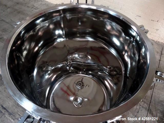 Used Feldmeier Receiver Tank, 60 Gallon, Stainless Steel. 24" Diameter x 30" straight side. Hinged dished top with assist, dished bottom. Internal rated 50 psi at 300 degrees F. Bottom mounted magnet...