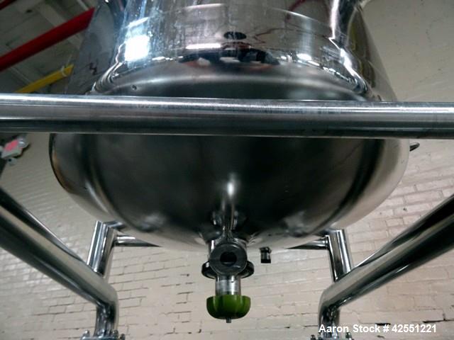 Used Feldmeier Receiver Tank, 60 Gallon, Stainless Steel. 24" Diameter x 30" straight side. Hinged dished top with assist, dished bottom. Internal rated 50 psi at 300 degrees F. Bottom mounted magnet...