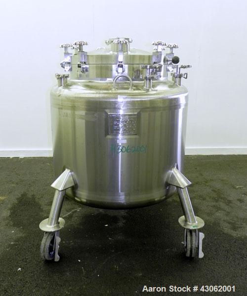 Used Feldmeier Pressure Tank, 350 Liter (92.48 Gallons), 316L Stainless Steel, Vertical. 36 Diameter x 20 straight side, dished top and bottom. Internal rated 30 psi at -20 to 350 degrees F. Openings...