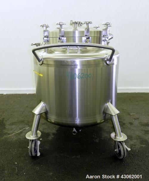 Used Feldmeier Pressure Tank, 350 Liter (92.48 Gallons), 316L Stainless Steel, Vertical. 36 Diameter x 20 straight side, dished top and bottom. Internal rated 30 psi at -20 to 350 degrees F. Openings...