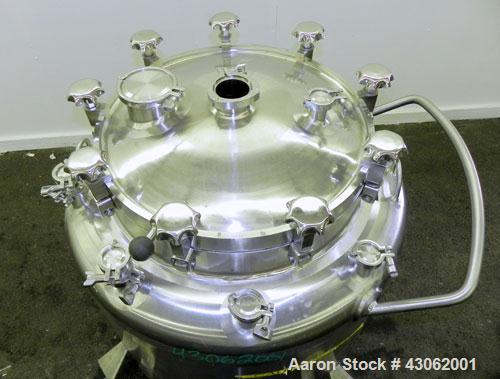 Used Feldmeier Pressure Tank, 350 Liter (92.48 Gallons), 316L Stainless Steel, Vertical. 36 Diameter x 20 straight side, dished top and bottom. Internal rated 30 psi at -20 to 350 degrees F. Openings...