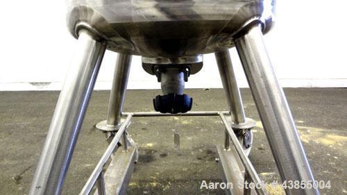 Used Feldmeier Pressure Tank, 40 Gallon, 316L Stainless Steel, Vertical. Approximately 22” diameter x 25” straight side, slight dished clamp-on top, dished bottom.  Internal rated 30/full vacuum at -...