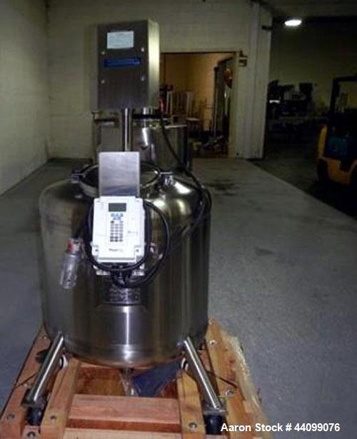 Used Feldmeier agitated receiver, 75 gallon stainless steel construction, 30" diameter x 20" straight side, semi elliptical top and bottom, rated 14.5 psi at 350 f internal, off center top mounted Sc...