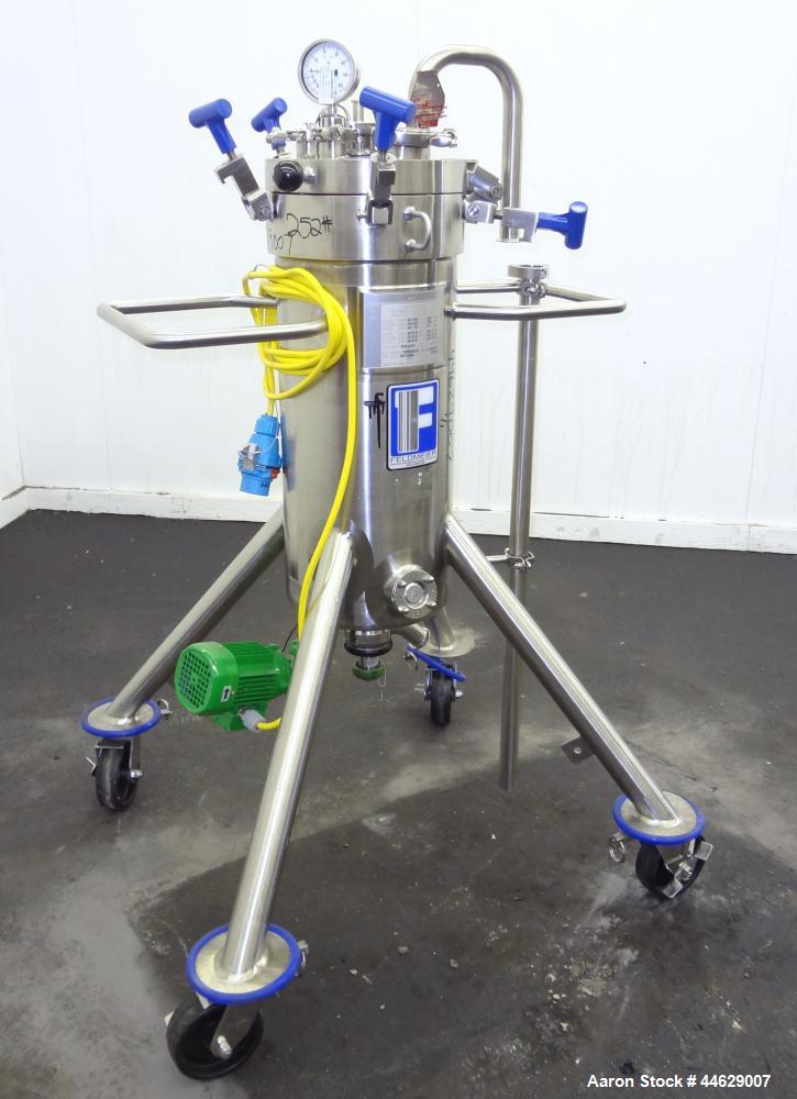 Used Feldmeier Pressure Tank, 13 Gallon (50 Liter), 316L Stainless Steel, Vertical. 12” Diameter x 28” straight side, clamp on slight dished top, dished bottom. Internal rated 50 psi/Full Vacuum at -...