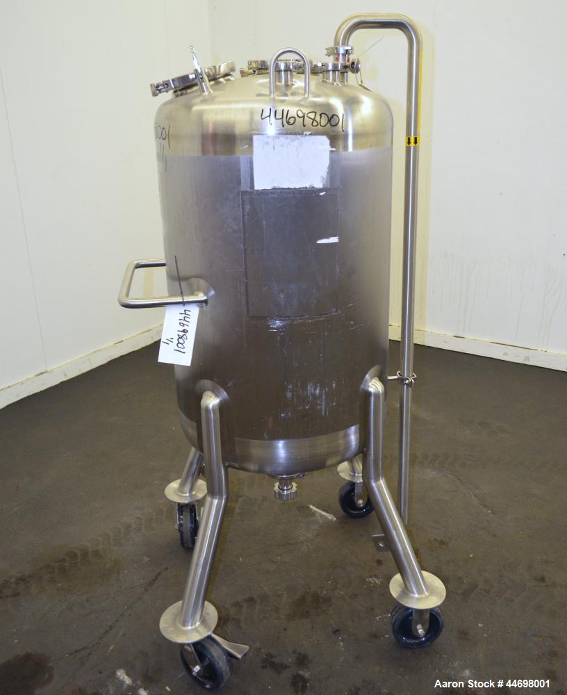 Used 200 Gallon Stainless Steel Feldmeier Pressure Tank