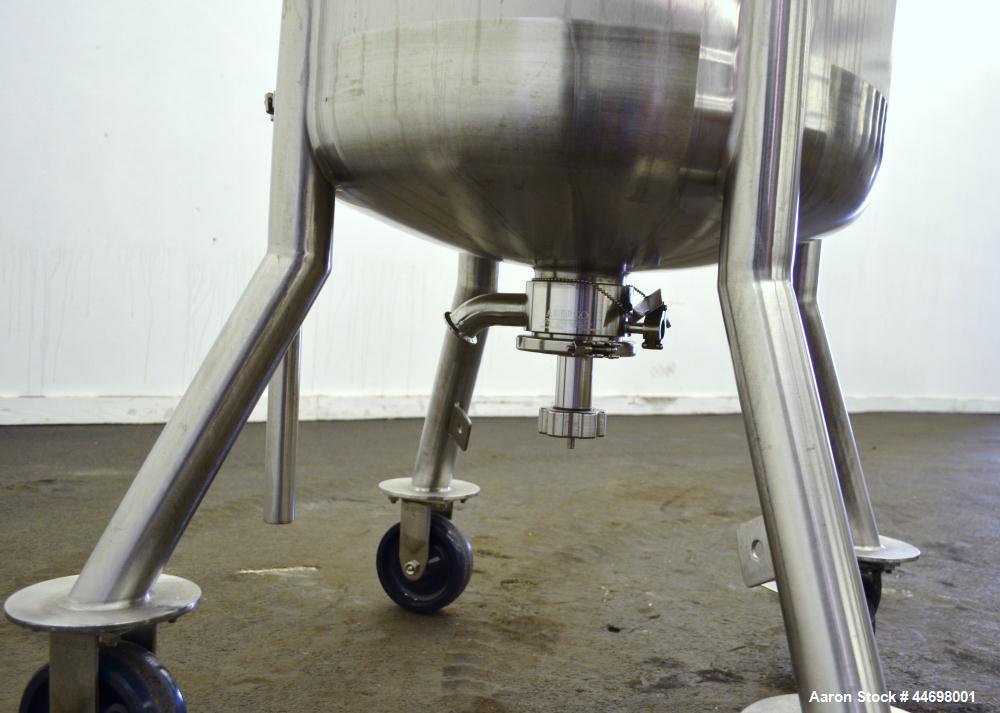 Used 200 Gallon Stainless Steel Feldmeier Pressure Tank