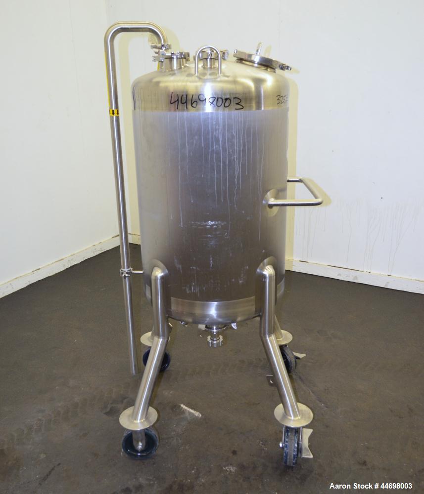 Used Feldmeier Pressure Tank, 200 liter (52.8 gallon), 316 L stainless steel, vertical. Approximately 24" diameter x 30" straight side, dished top and bottom.  Internal rated 50 psi/full vacuum at -2...