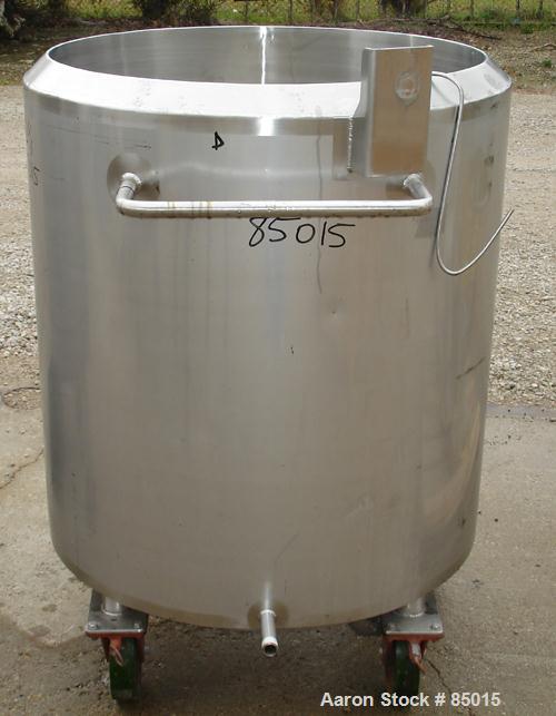 Used- Feldmeier Kettle, 125 Gallon, 316 Stainless Steel. 31-1/2" diameter x 35" straight side. Flat top with bifold cover, 2...