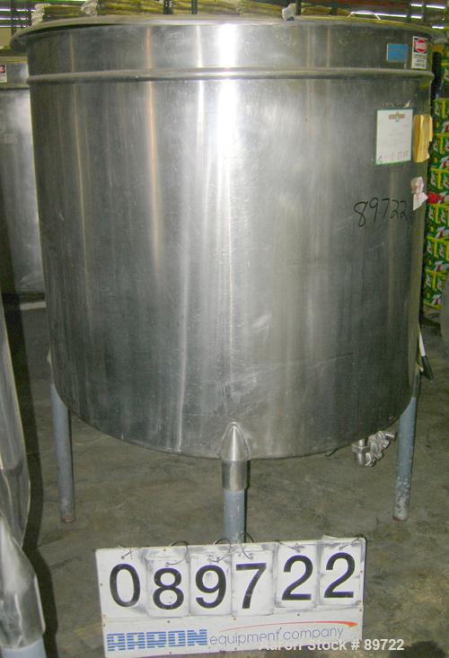 USED: Filpaco tank, 425 gallon, 304 stainless steel, vertical. 52" diameter x 47" straight side, open top with a 2 piece cover, sloped bottom. 1-1/2" off center bottom outlet. Side bottom 3 blade agi...