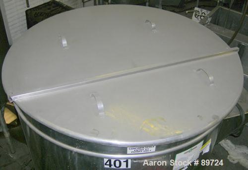 USED: Filpaco tank, 425 gallon, 304 stainless steel, vertical. 52" diameter x 47" straight side, open top with a 2 piece cov...