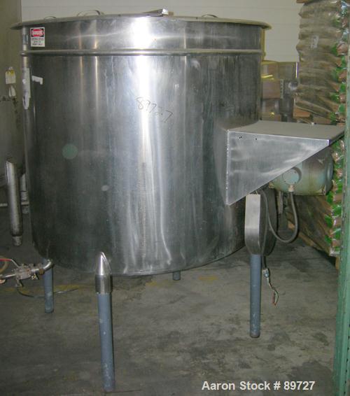 USED: Filpaco tank, 425 gallon, 304 stainless steel, vertical. 52" diameter x 47" straight side, open top with a 2 piece cover, sloped bottom. 1-1/2" off center bottom outlet. Side bottom 3 blade agi...