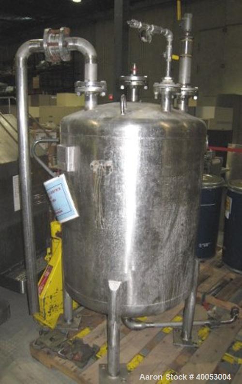 Used: Four Corp Approximately 100 Gallon, 316L Stainless Steel, Vertical.  30" diameter x 32" straight side.  Dish top and bottom.  Vessel rated 50/FV at 300 degrees F. Openings:  top (3) 2", (2) 1 1...