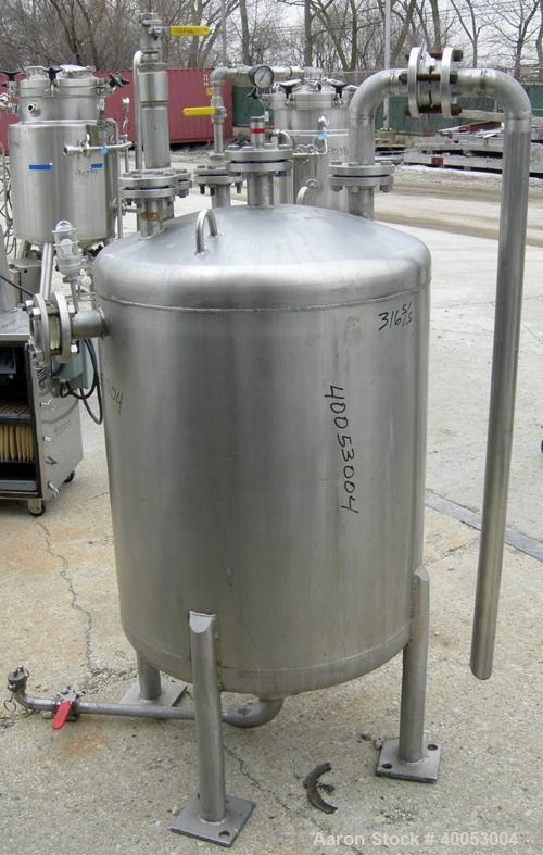 Used: Four Corp Approximately 100 Gallon, 316L Stainless Steel, Vertical.  30" diameter x 32" straight side.  Dish top and b...