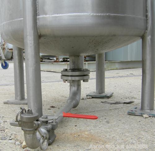 Used: Four Corp Approximately 100 Gallon, 316L Stainless Steel, Vertical.  30" diameter x 32" straight side.  Dish top and bottom.  Vessel rated 50/FV at 300 degrees F. Openings:  top (3) 2", (2) 1 1...
