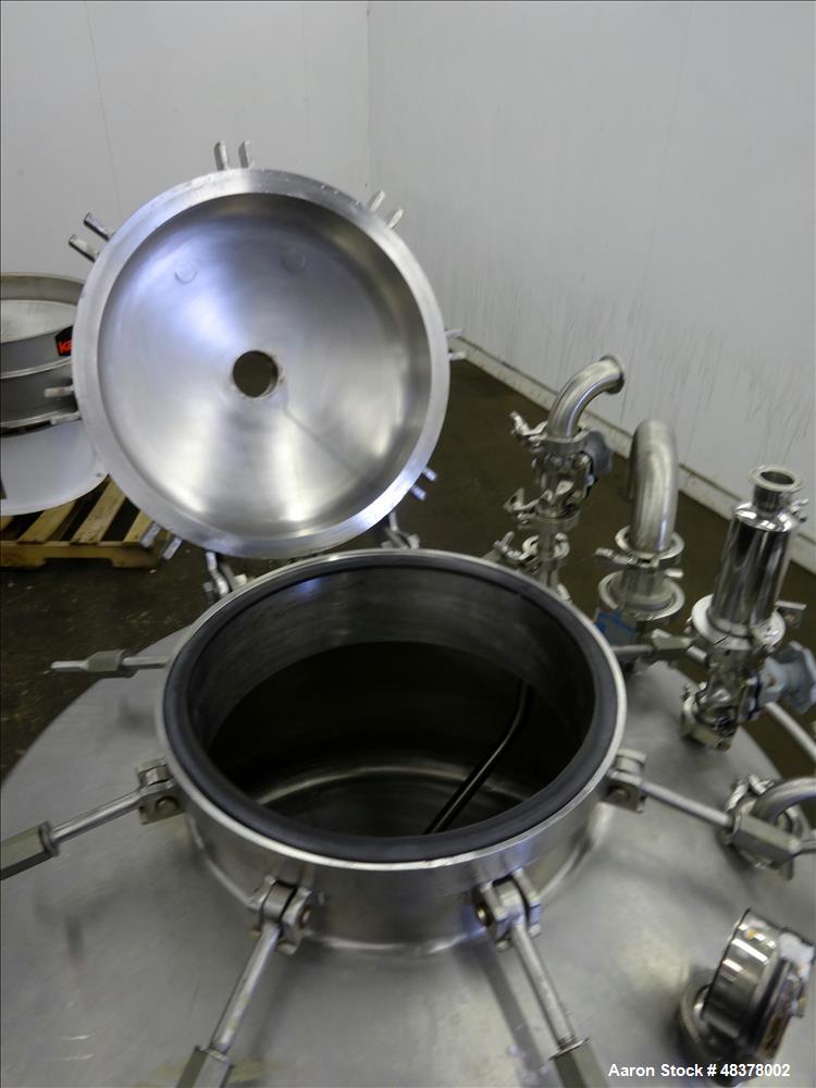 Used- Four Corp Pressure Tank, Approximately 80 Gallon, 316L Stainless Steel, Ve