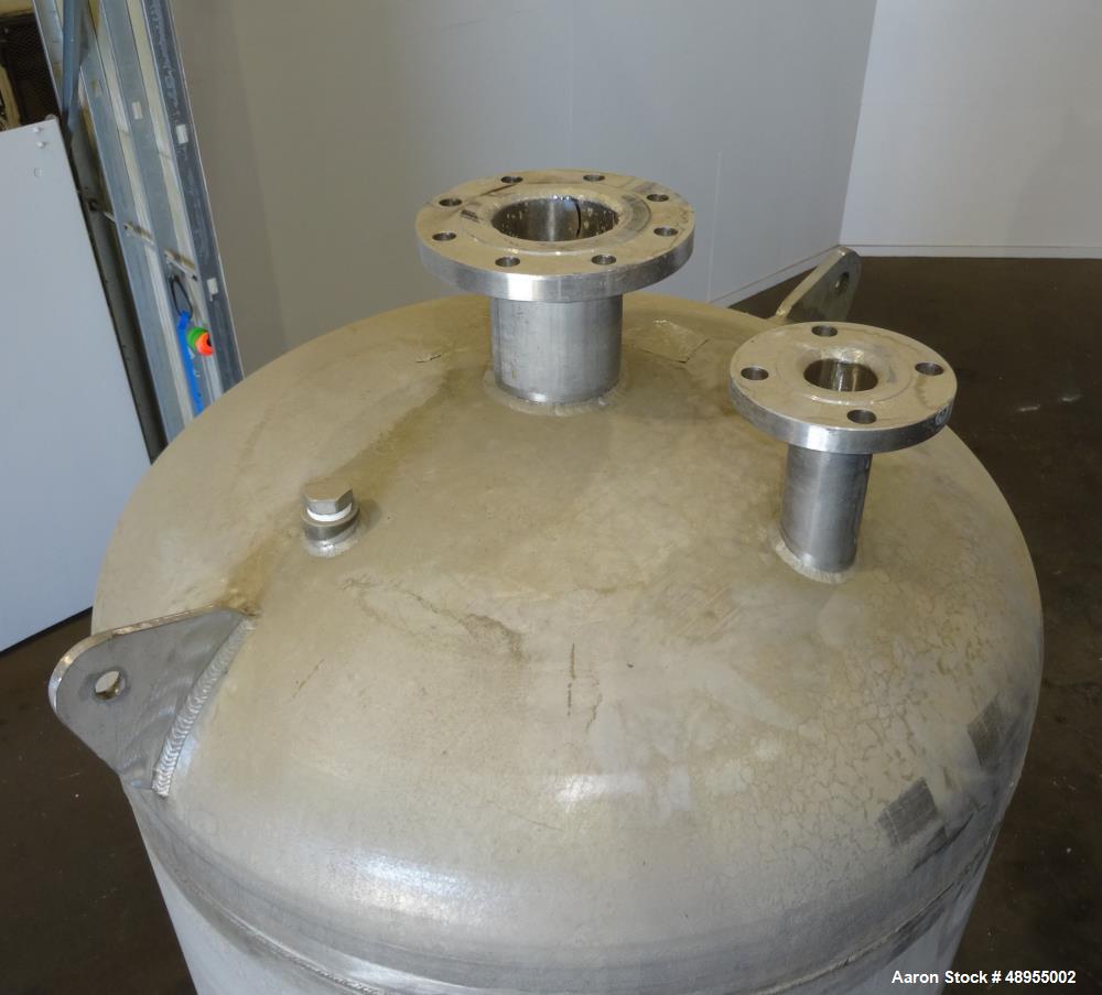 Used Four Corp Pressure Tank, Approximately 375 Gallon, 304 Stainless Steel.