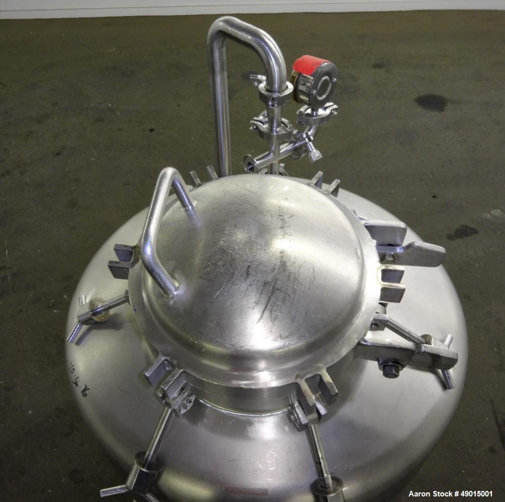 Used Four Corp Pressure Tank, Approximately 100 Gallons, 316 Stainless Steel, V
