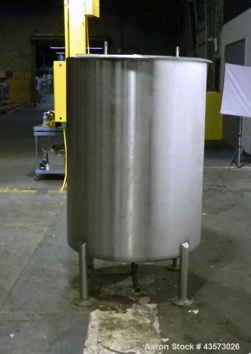 Used G&F Manufacturing Model 200GVD 200 Gallon Tank. Machine is of Stainless Steel construction. Has Vertical orientation. Approximate 38" diameter x 46" straight side. Open top with (1) 1/2 cover ((...