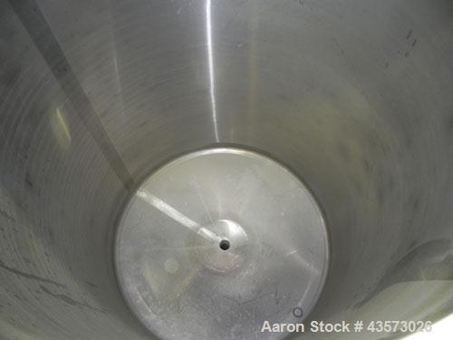 Used G&F Manufacturing Model 200GVD 200 Gallon Tank. Machine is of Stainless Steel construction. Has Vertical orientation. Approximate 38" diameter x 46" straight side. Open top with (1) 1/2 cover ((...