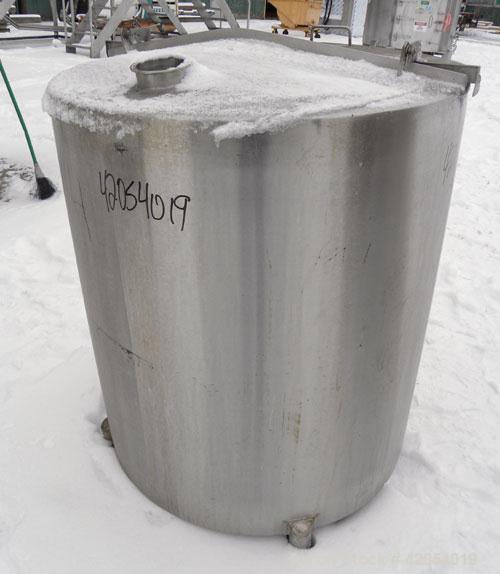 Used General Oil Equipment Company Tank, 200 gallon, 316 stainless steel, vertical. 37-1/2" diameter x 44" straight side, 1/2 open top with a (1) piece cover, flat bottom. 2-1/2" sanitary side bottom...