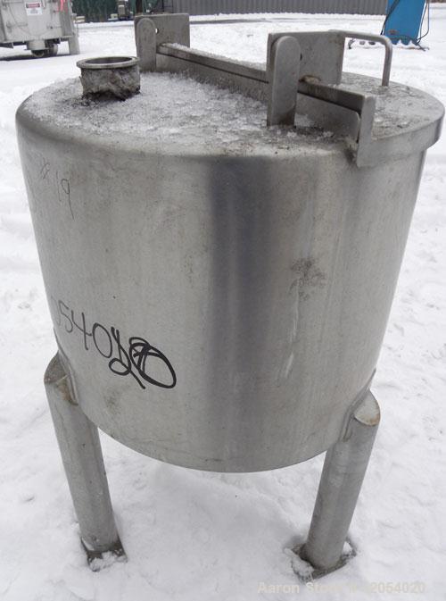 Used General Oil Equipment Company Tank, 15 gallon, 316 stainless steel, vertical. 18" diameter x 14" straight side, 1/2 open top with a (1) piece cover, sloped bottom. 2" sanitary side bottom outlet...