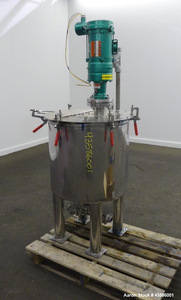 Used Graco Mixing System consisting of: (1) 45 Gallon Stainless Steel Graco Tan