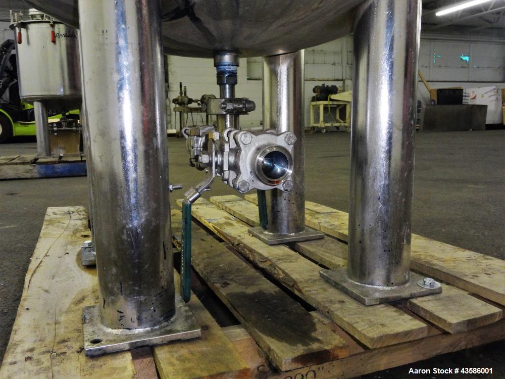 Used Graco Mixing System consisting of: (1) 45 Gallon Stainless Steel Graco Tan