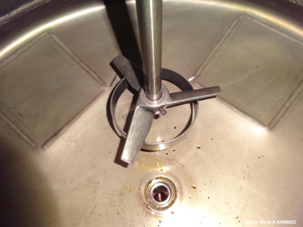 Used Graco Mixing System consisting of: (1) 45 Gallon Stainless Steel Graco Tan