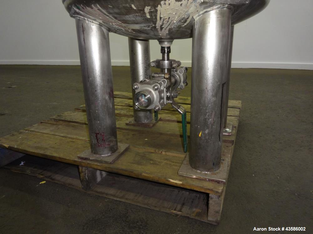 Used Graco Mixing System consisting of: (1) 45 Gallon Stainless Steel Graco Tan