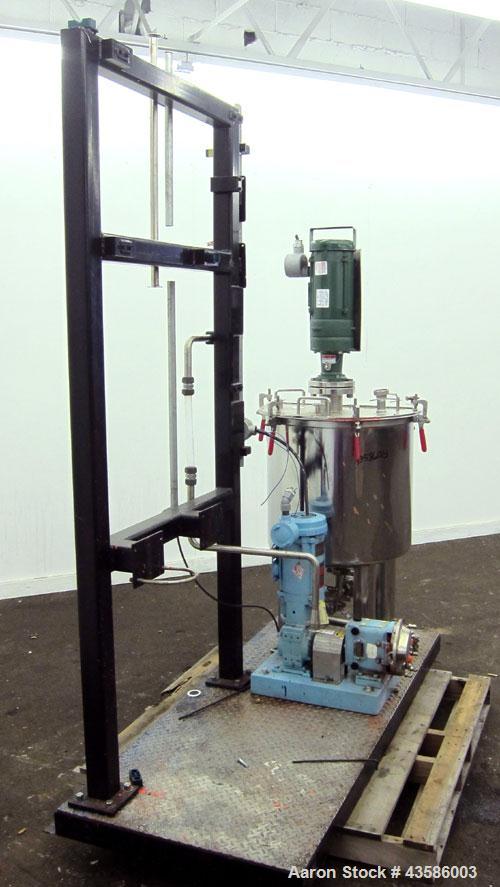 Used Graco Mixing System consisting of: (1) 45 Gallon Stainless Steel Graco Tan