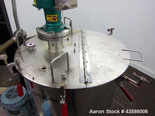 Used Graco Mixing System consisting of: (1) 45 Gallon Stainless Steel Graco Tan