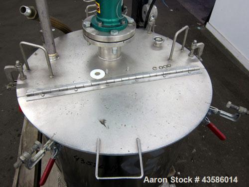 Used Graco Mixing System consisting of: (1) 45 Gallon Stainless Steel Graco Tan