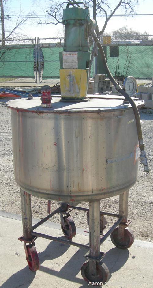 USED: Graco tank, 100 gallon, 304 stainless steel, vertical. 30" diameter x 20" straight side. Flat bolt on top with 1/4 hinged cover, dish bottom. Top entering Lightnin agitator, model XJCK-43. 1" d...