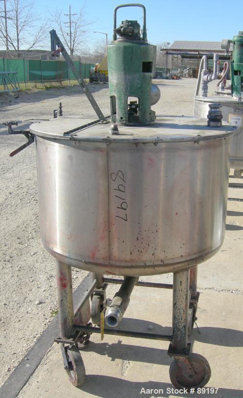 USED: Graco tank, 100 gallon, 304 stainless steel, vertical. 30" diameter x 20" straight side. Flat bolt on top with 1/4 hinged cover, dish bottom. Top entering air operated Lightnin agitator, model ...