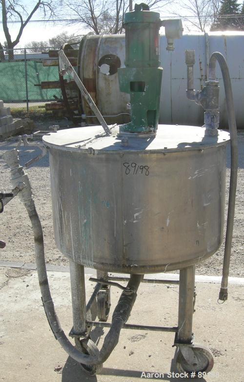 USED: Graco tank, 100 gallon, 304 stainless steel, vertical. 30" diameter x 20" straight side. Flat bolt on top with 1/4 hinged cover, dish bottom. Top entering Lightnin agitator, model XJCK-43. 1" d...