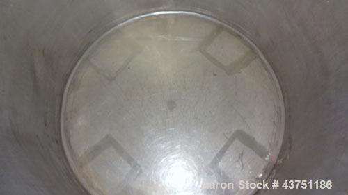 Used Groen Tank, 200 Gallon, 304 Stainless Steel, Vertical.42" Diameter x 35" straight side.Dished top, 1" sloped bottom.Openings:top 16" manway with cover; approximate 2-1/2" side bottom outlet.Moun...