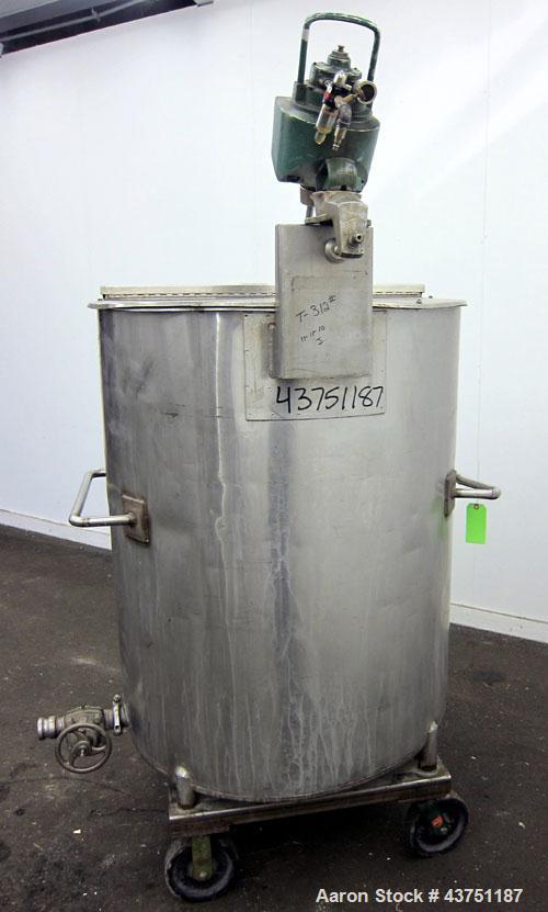 Used Groen Tank, 200 Gallon, 304 Stainless Steel, Vertical.  38" Diameter x 47" straight side.  Bolt-on hinged top cover, 1" sloped bottom.  Clamp-on Lightnin air operated agitator, model NAG-33.  3/...